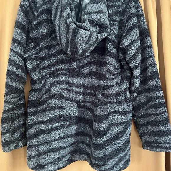 VARLEY Whitfield hooded pullover black zebra size Medium - Picture 6 of 8